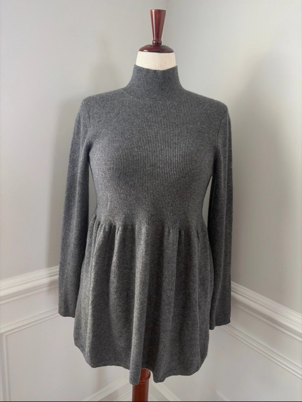 Neiman Marcus 100% cashmere dress size large